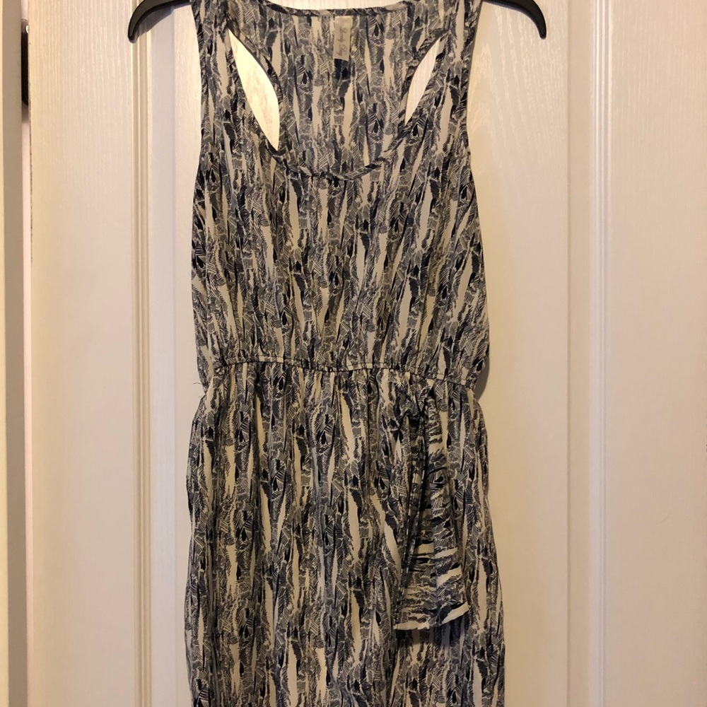 UO Lovely Day black/white patten tulip cut dress